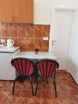 Апартаменты Apartments Popovic Котор Номер-студио с видом на горы-7